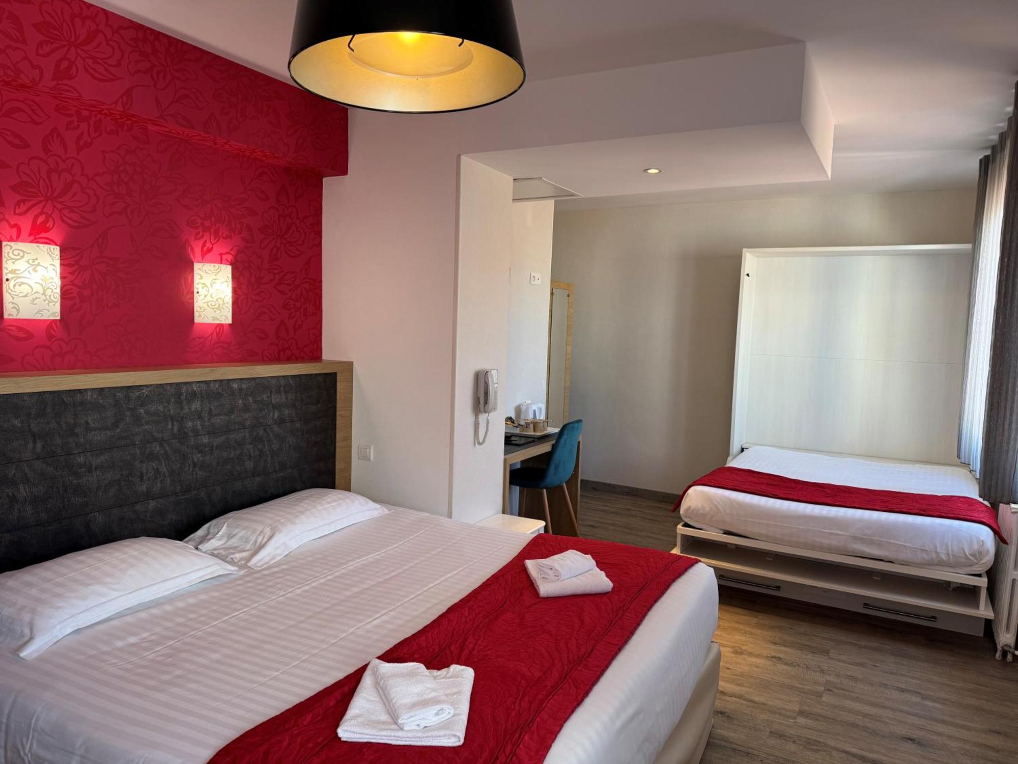 Hotel Calme Des Pins & Spa Les Sables-dʼOlonne Esterno foto