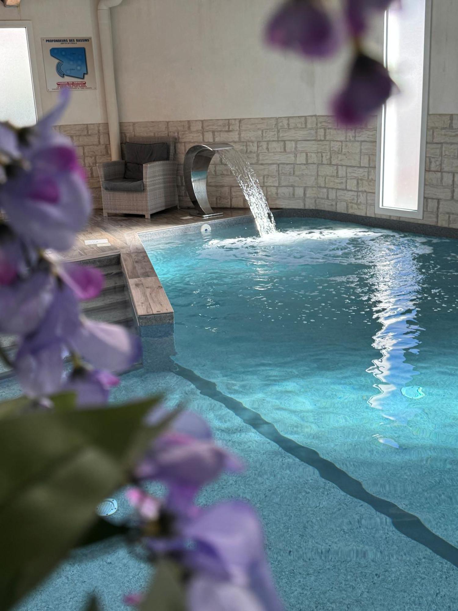 Hotel Calme Des Pins & Spa Les Sables-dʼOlonne Esterno foto